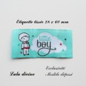 Étiquette tissée : Little boy (turquoise Nuage Petit garçon)