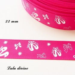 Ruban fuchsia avec Ballerine effet brillant de 22 mm