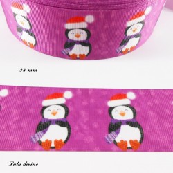 Ruban violet Pingouin avec un Bonnet de père noël de 38 mm